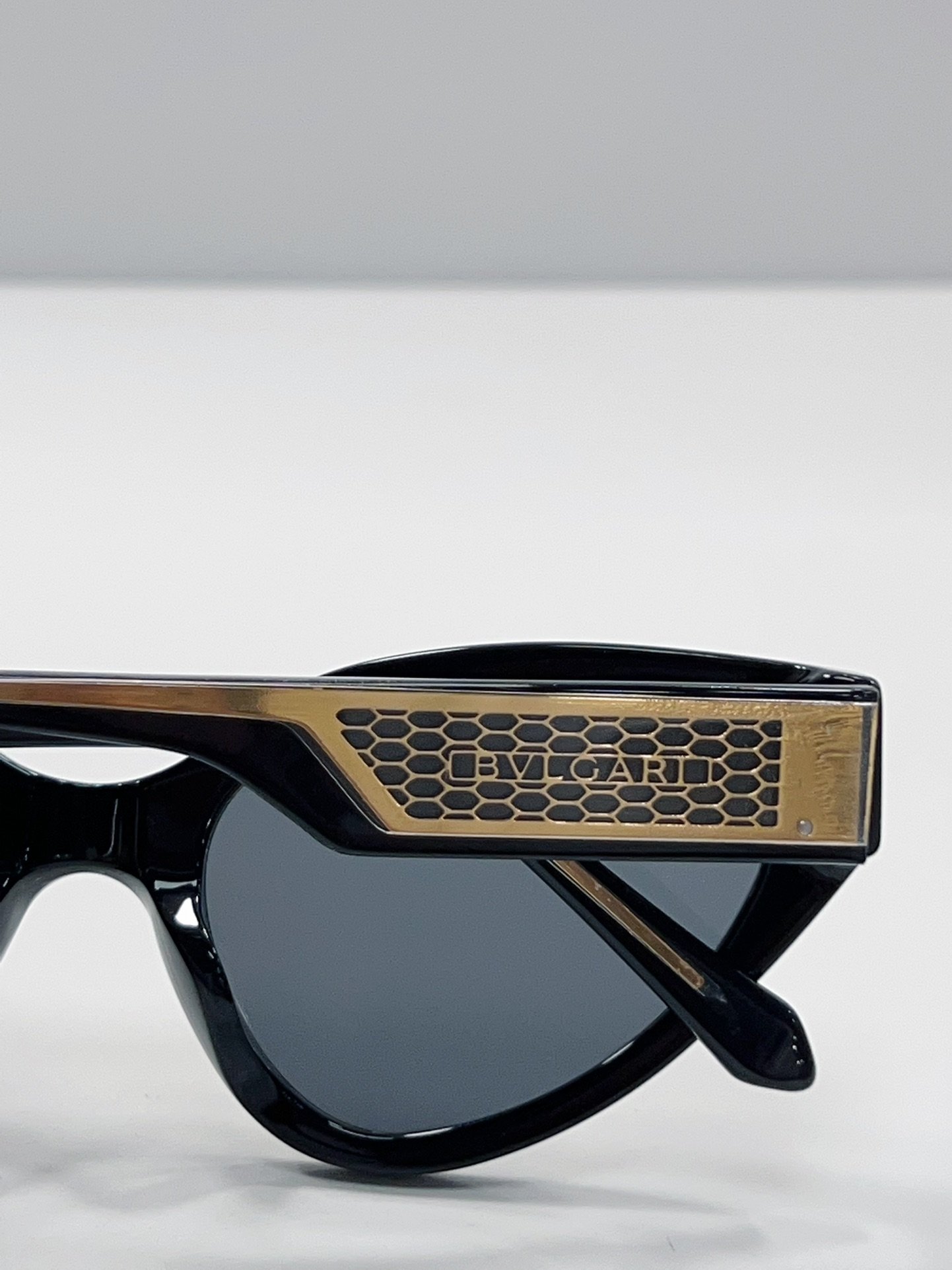 Bvlgari BV8256 501/87 Cat-Eye Sunglasses - Image 7