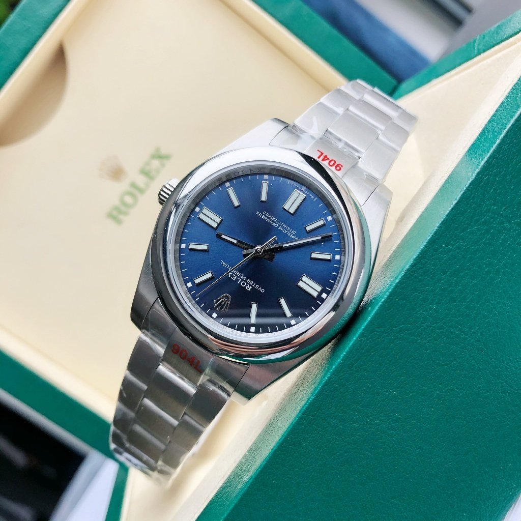 Rolex Oyster Perpetual 41 – Blue Dial - Image 5