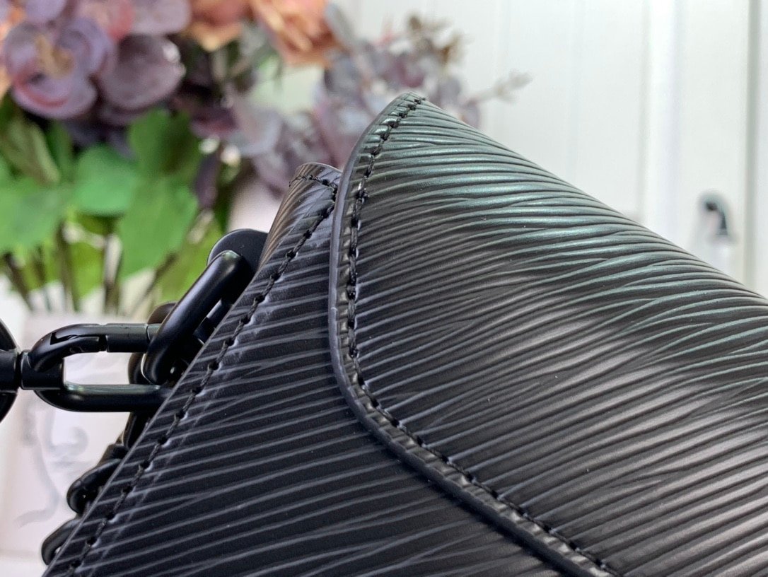 Louis Vuitton Twist West Black - Image 6