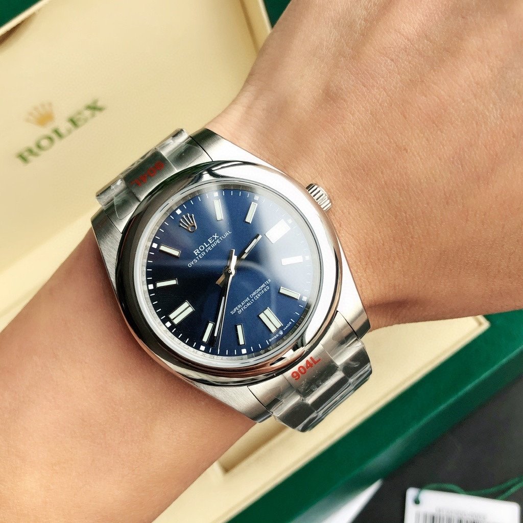 Rolex Oyster Perpetual 41 – Blue Dial - Image 9