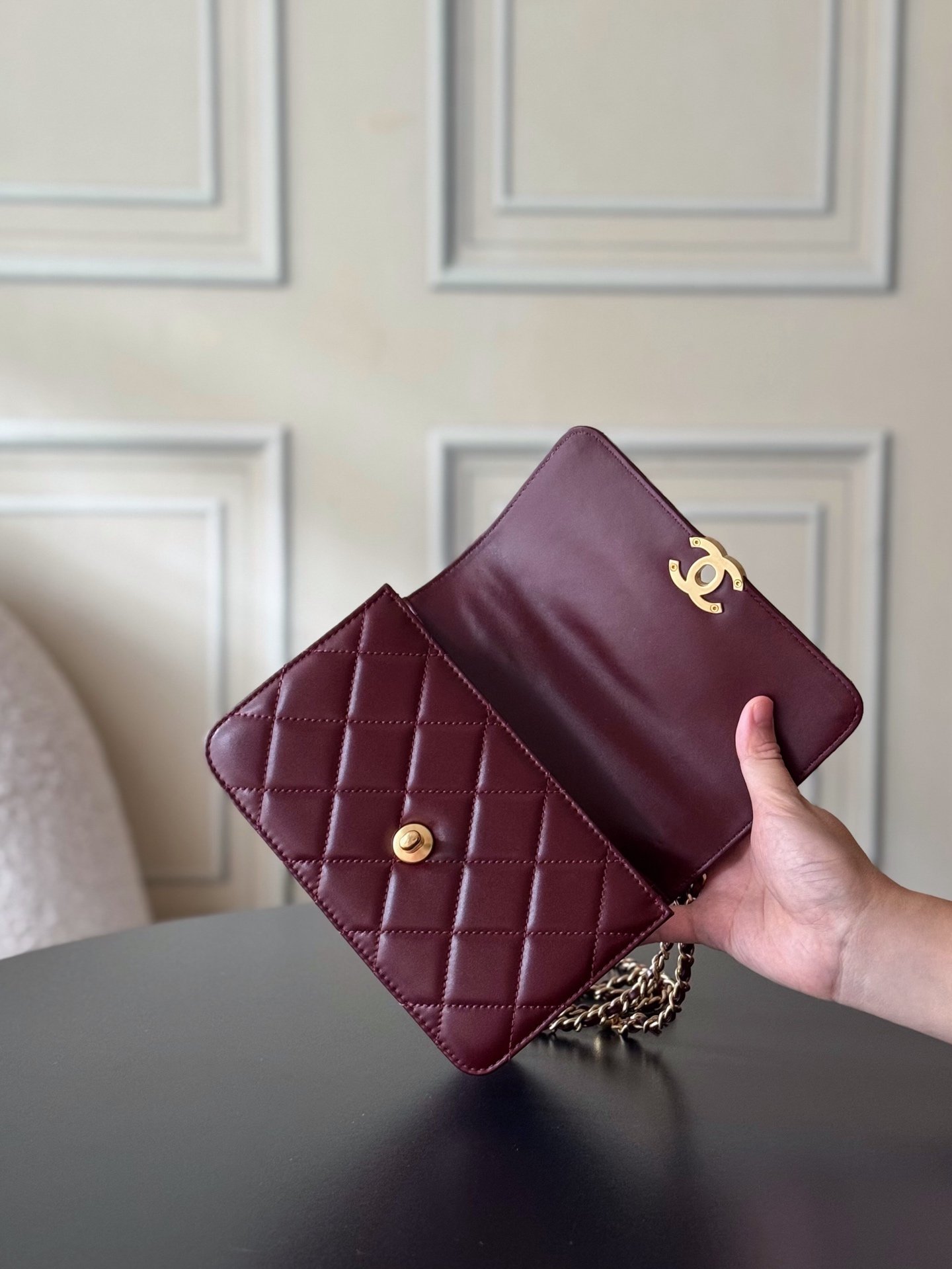 Chanel Perfect Fit Flap Bag - Image 5