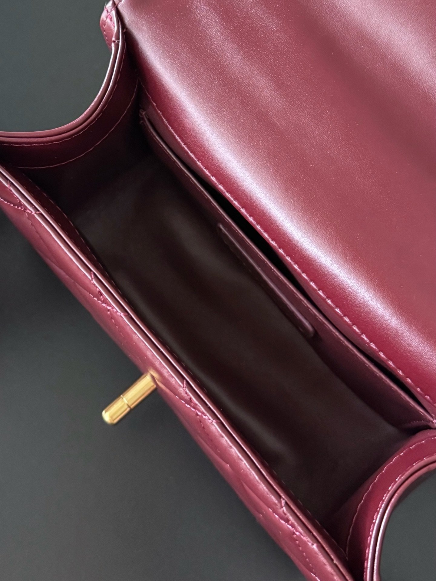 Chanel Perfect Fit Flap Bag - Image 2