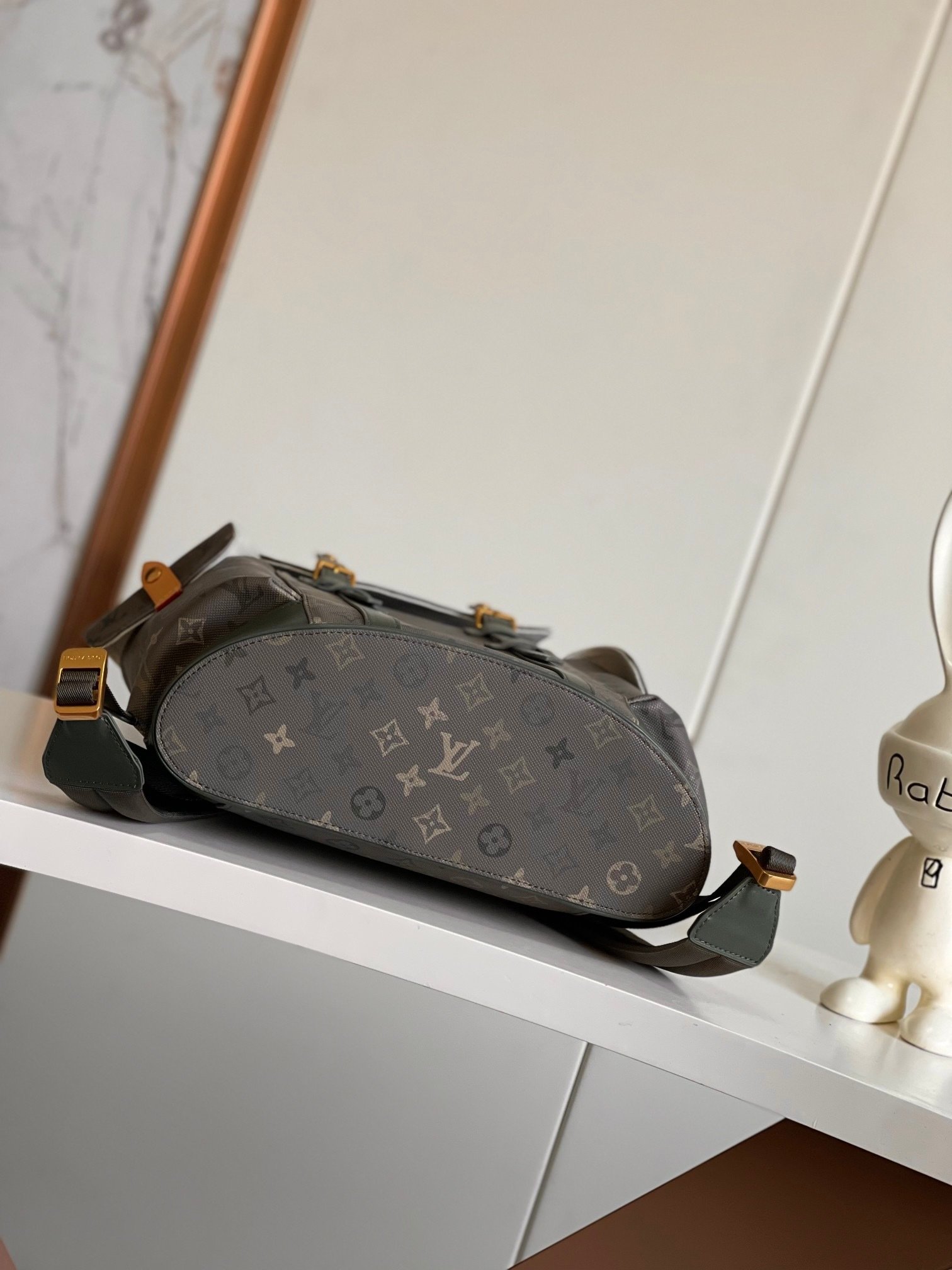 Louis Vuitton Christopher MM backpack in green Monogram Surplus coated canvas with aged gold-color hardware - Image 4